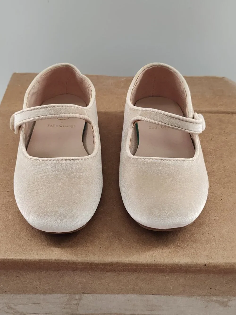 Sofia Grainge Toddler Girls Mary Jane Ballet Taupe Velvet Size 7    P#770